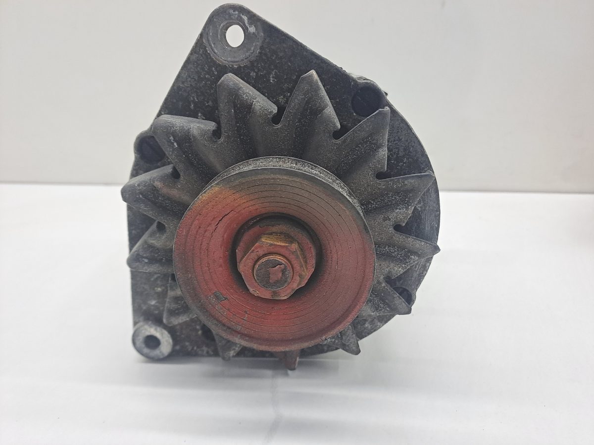 Alternador Volkswagen Santana (327) 1981-Actualidad 1,6 1.6L 63kW 0120489014