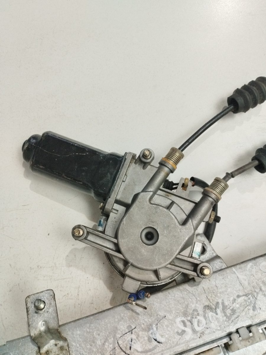 Alza Cristal Delantero Derecho Electrico Daewoo Lanos 1997-2004