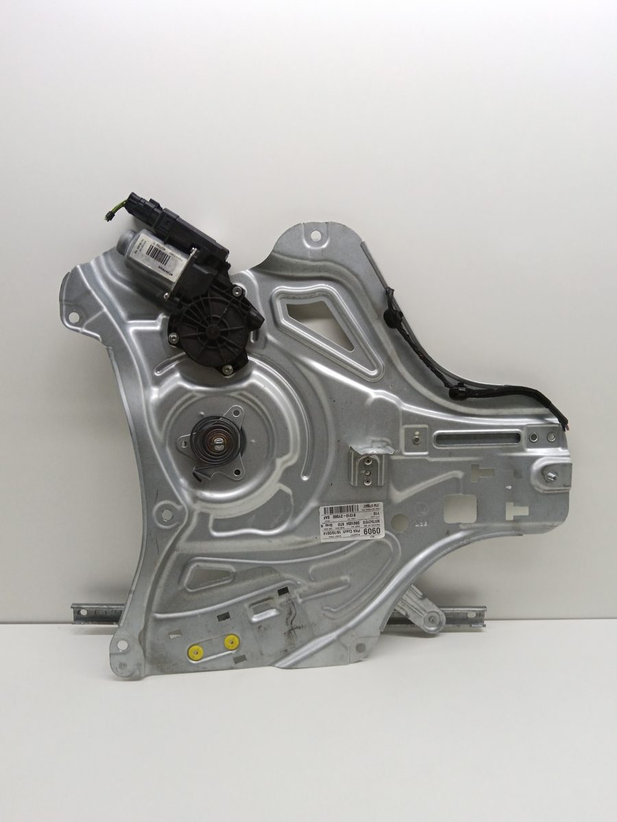 Alza Cristal Delantero Izquierdo Electrico Hyundai Tucson 2015-Actualidad 813102Y000