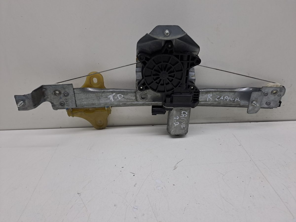 Alza Cristal Trasero Derecho Electrico Renault Captur 2013-Actualidad Dynamique 827009380R