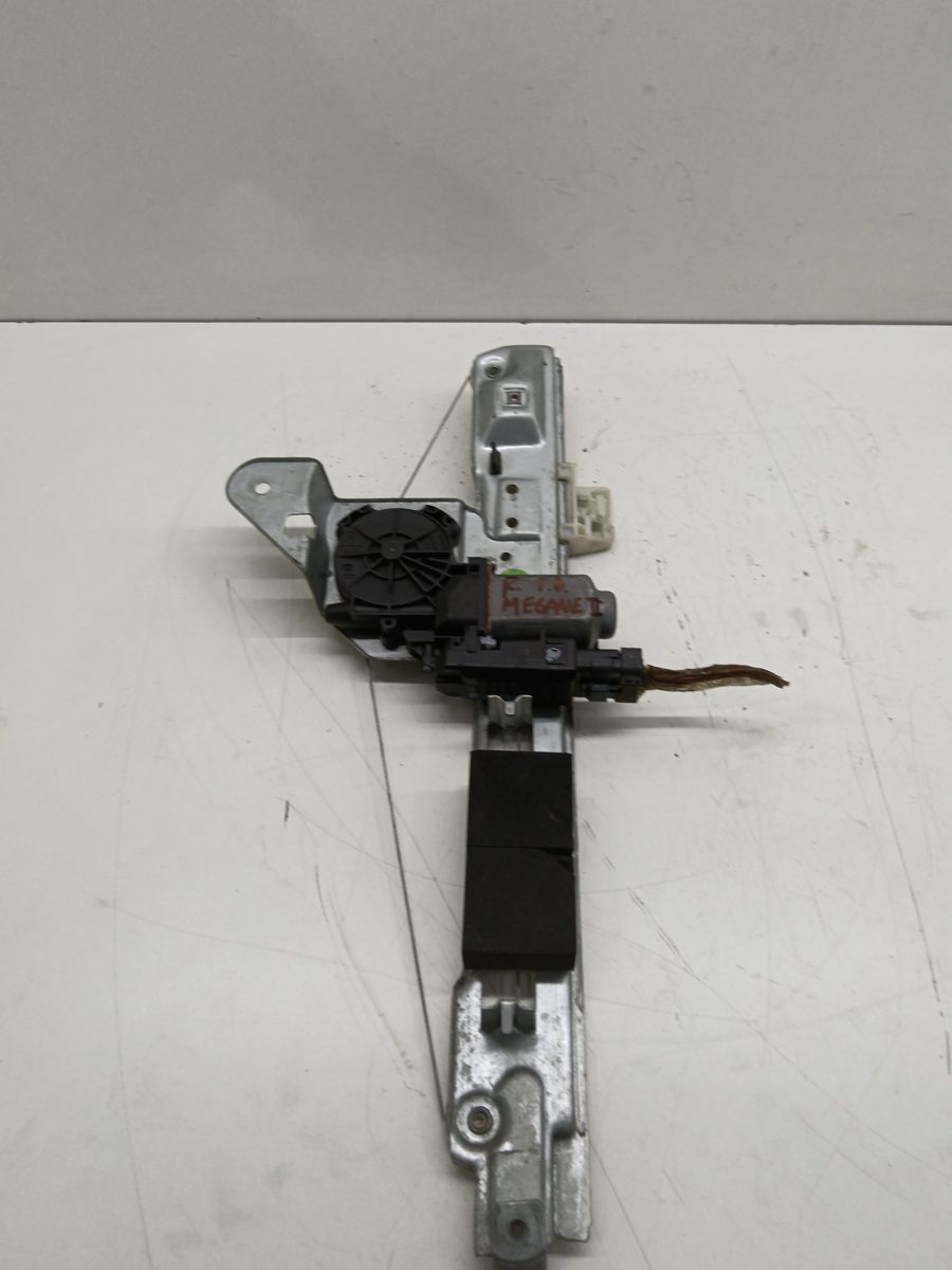 Alza Cristal Trasero Derecho Electrico Renault Megane Ii Berlina 5p 2002-2009 19001781
