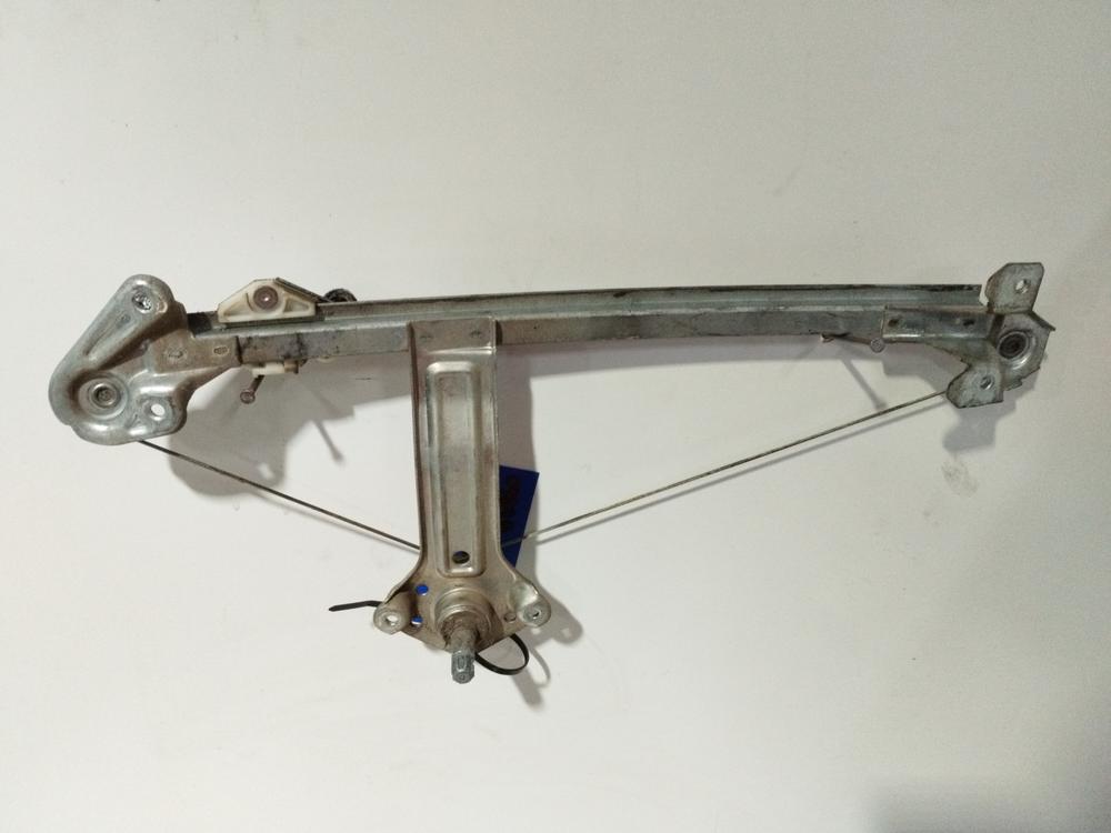 Alza Cristal Trasero Izquierda Manual Chevrolet Corsa 2 2000-2003 (Y 17 DTL / LK8)
