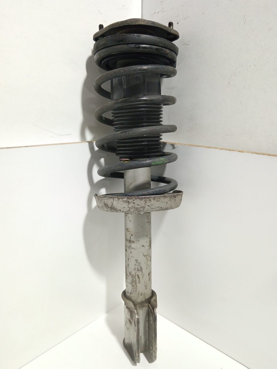 Amortiguador Delantero Der/Izq Chevrolet Corsa B 1996-2000 Edition 2000 1.2L 48kW 595295
