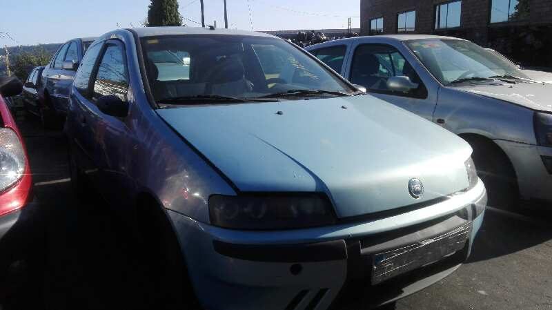 Fiat Punto (188) del que se desmontó esta pieza