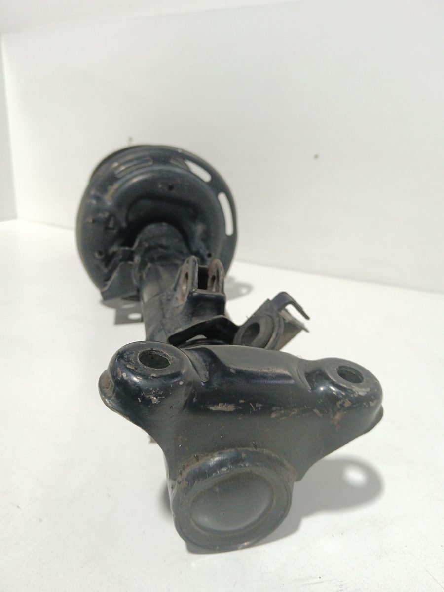Amortiguador Delantero Der/Izq Mercedes-Benz Clase C (W204) 2007-2011
