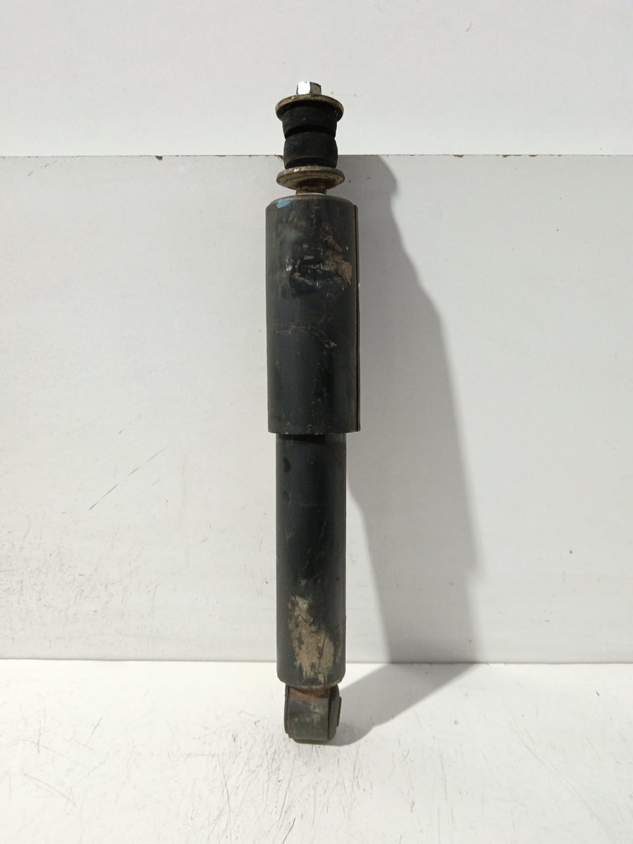 Amortiguador Delantero Der/Izq Mitsubishi L 200 (K60T) 1996-1999 2.5 Diesel MR151227