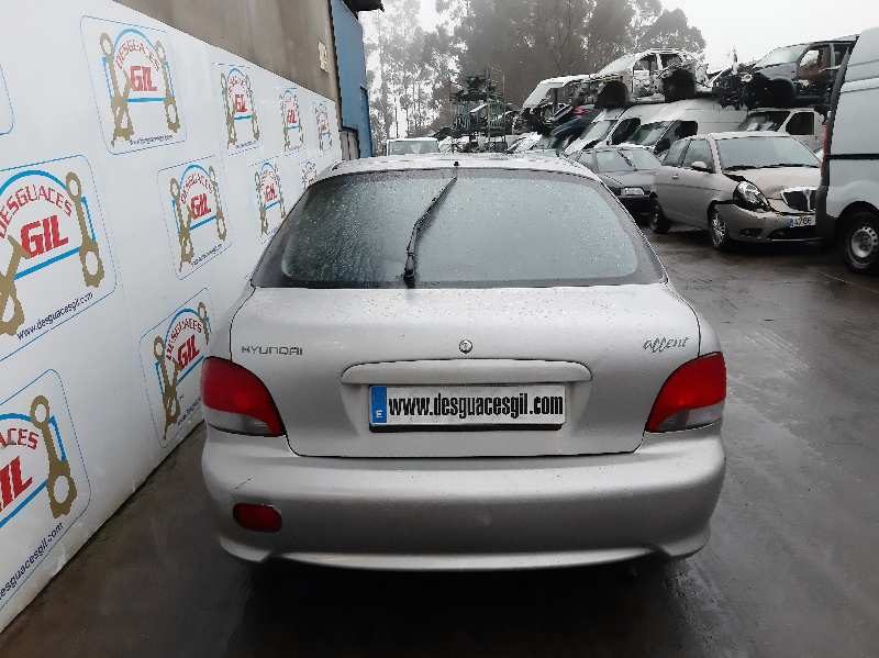 Hyundai Accent (LC) del que se desmontó esta pieza