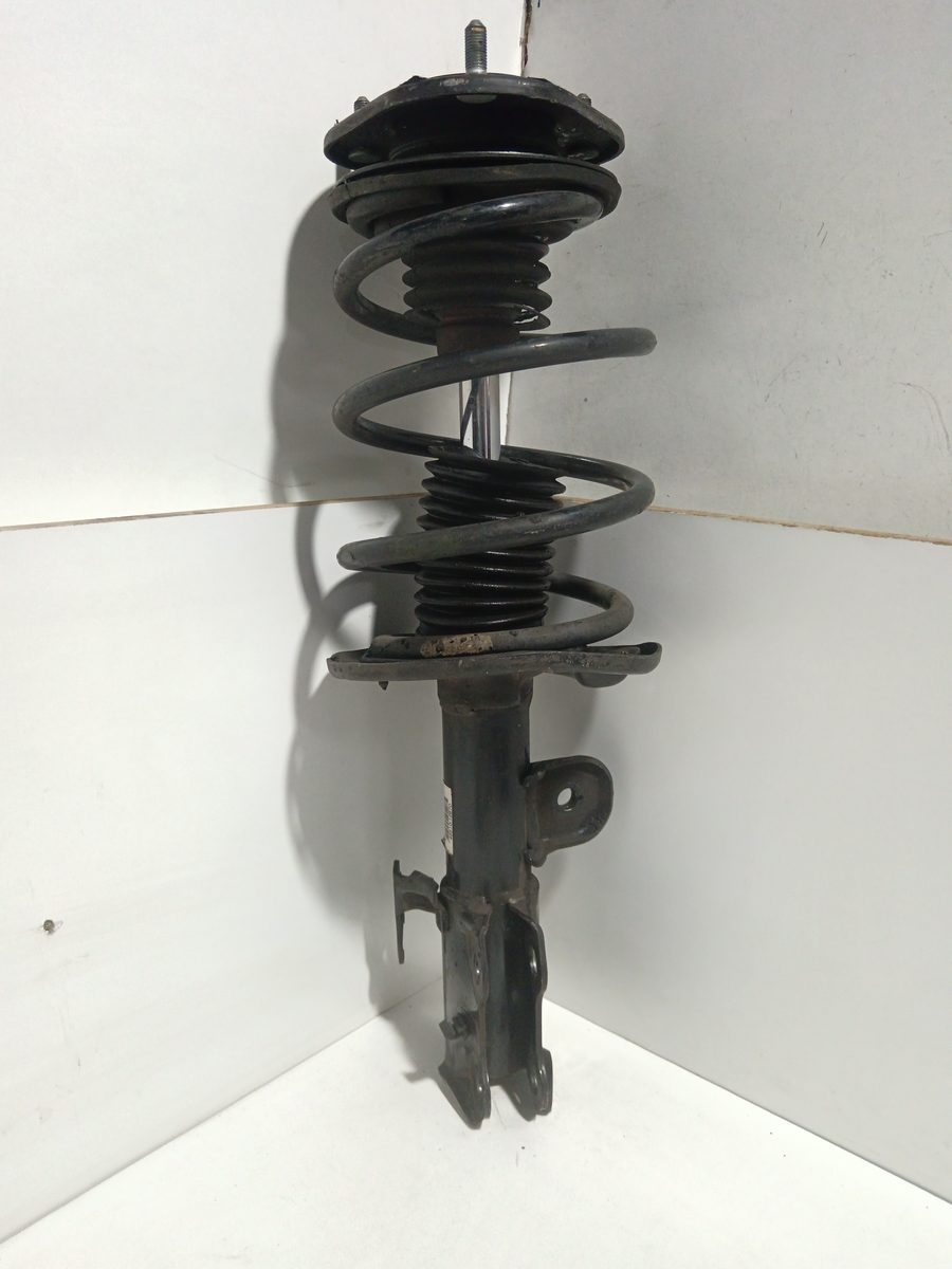 Amortiguador Delantero Derecho Toyota Corolla (E15) 2006-2011 Luna 2.0L 93kW 4851012B70