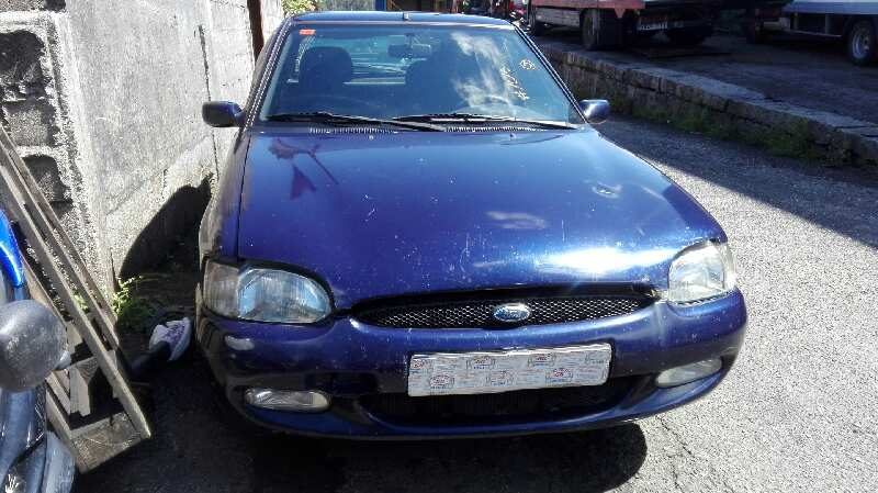 Ford Escort del que se desmontó esta pieza