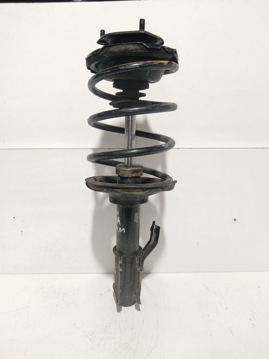 Amortiguador Delantero Izquierdo Nissan Serena (C23M) 1992-2002 2.0 Diesel 543039C004