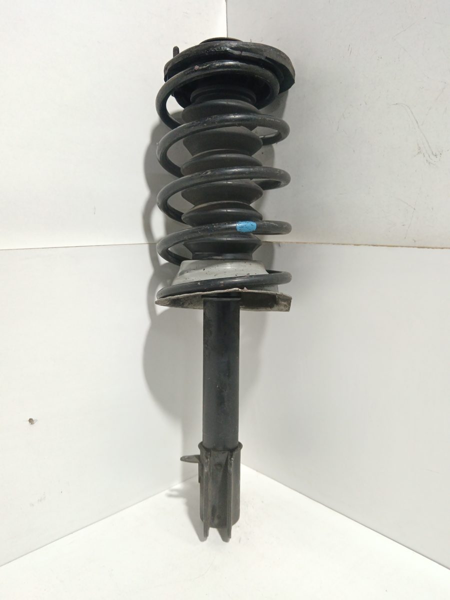 Amortiguador Delantero Izquierdo Volvo Serie 460 1989-1997 1.7i / 1.8i GLE 131500115235