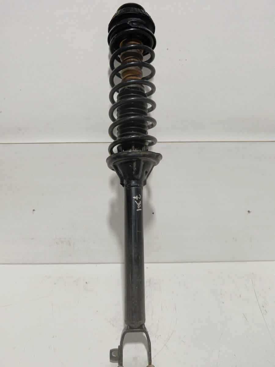Amortiguador Trasero Der/Izq Ford Fiesta Berlina (DX) 1999-2002 Ambiente 81169548