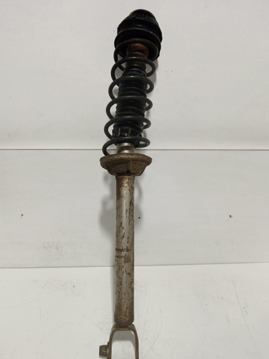 Amortiguador Trasero Der/Izq Ford Fiesta Berlina (DX) 1999-2002 Ambiente 1.8L 55kW E1202