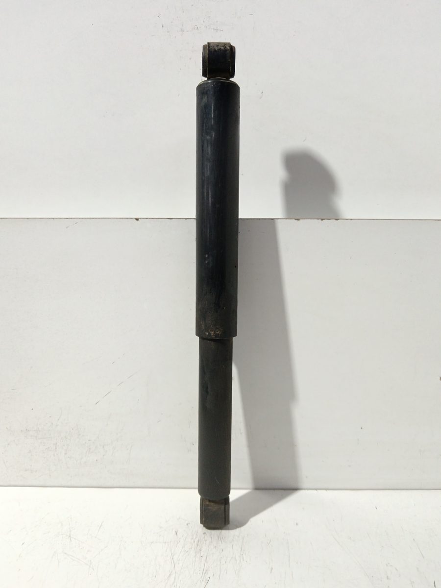 Amortiguador Trasero Der/Izq Mitsubishi L 200 (K60T) 1996-1999 2.5 Diesel MR151235