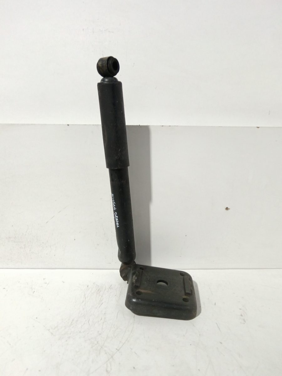 Amortiguador Trasero Der/Izq Nissan Serena (C23M) 1992-2002 2.0 Diesel 562109C002