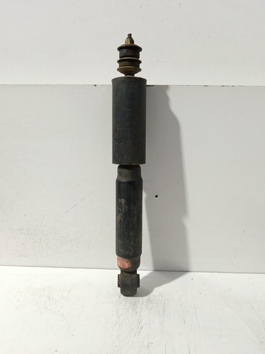 Amortiguador Trasero Der/Izq Toyota Hilux 1997-2004 HILUX I 4851135462