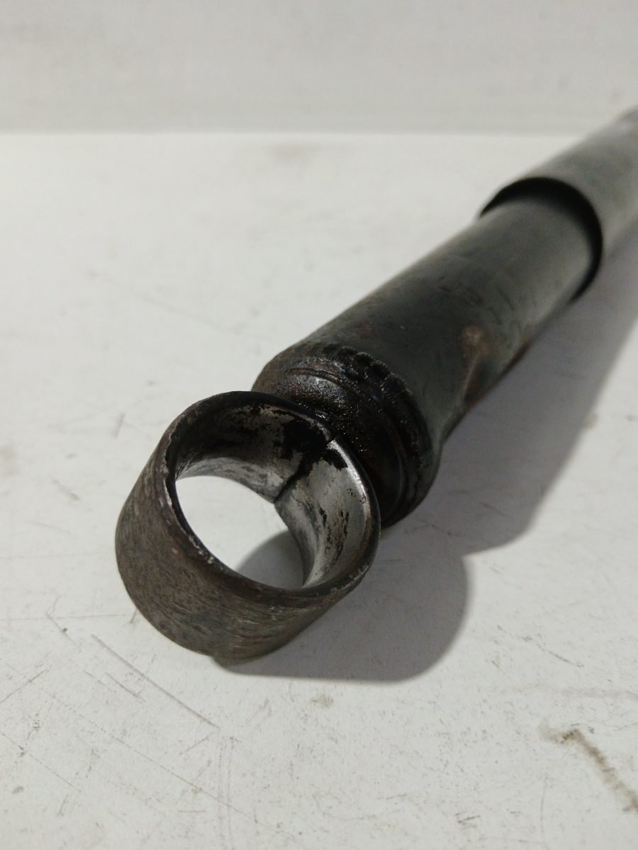 Amortiguador Trasero Der/Izq Toyota Hilux (KUN) 2005-2016