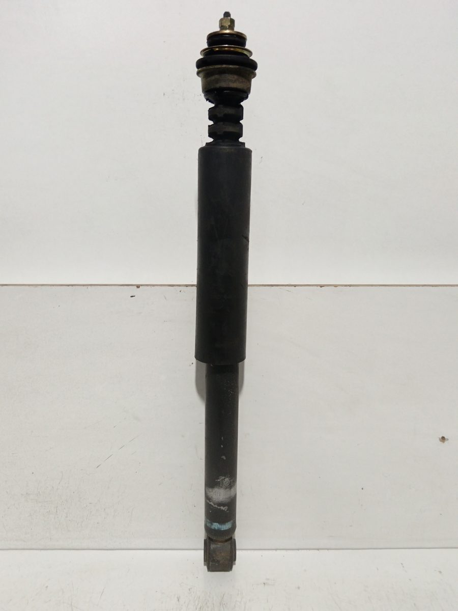 Amortiguador Trasero Der/Izq Toyota Yaris (NCP1/NLP1/SCP1) 1999-2005 1.0 Start 4853052022