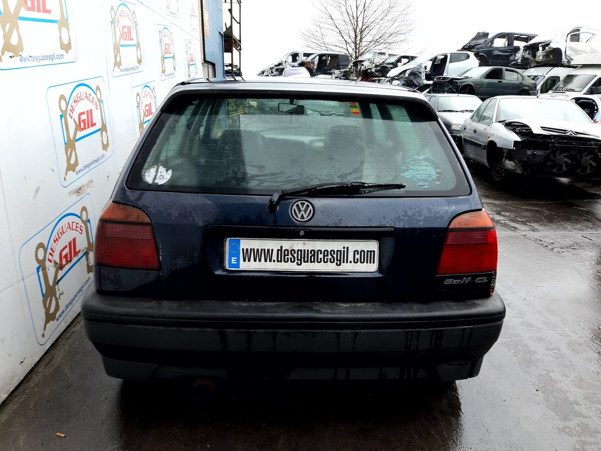 Volkswagen Golf III (1H1) del que se desmontó esta pieza
