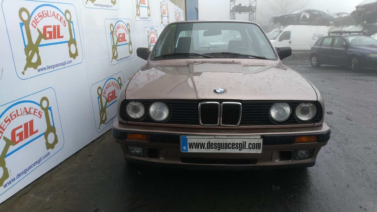 BMW Serie 3 (E30) del que se desmontó esta pieza