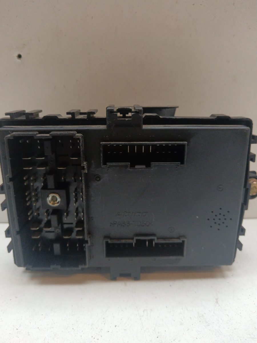 Caja Reles / Fusibles Chevrolet Aveo 2006-2012 LT 1.4L 69kW 96651964