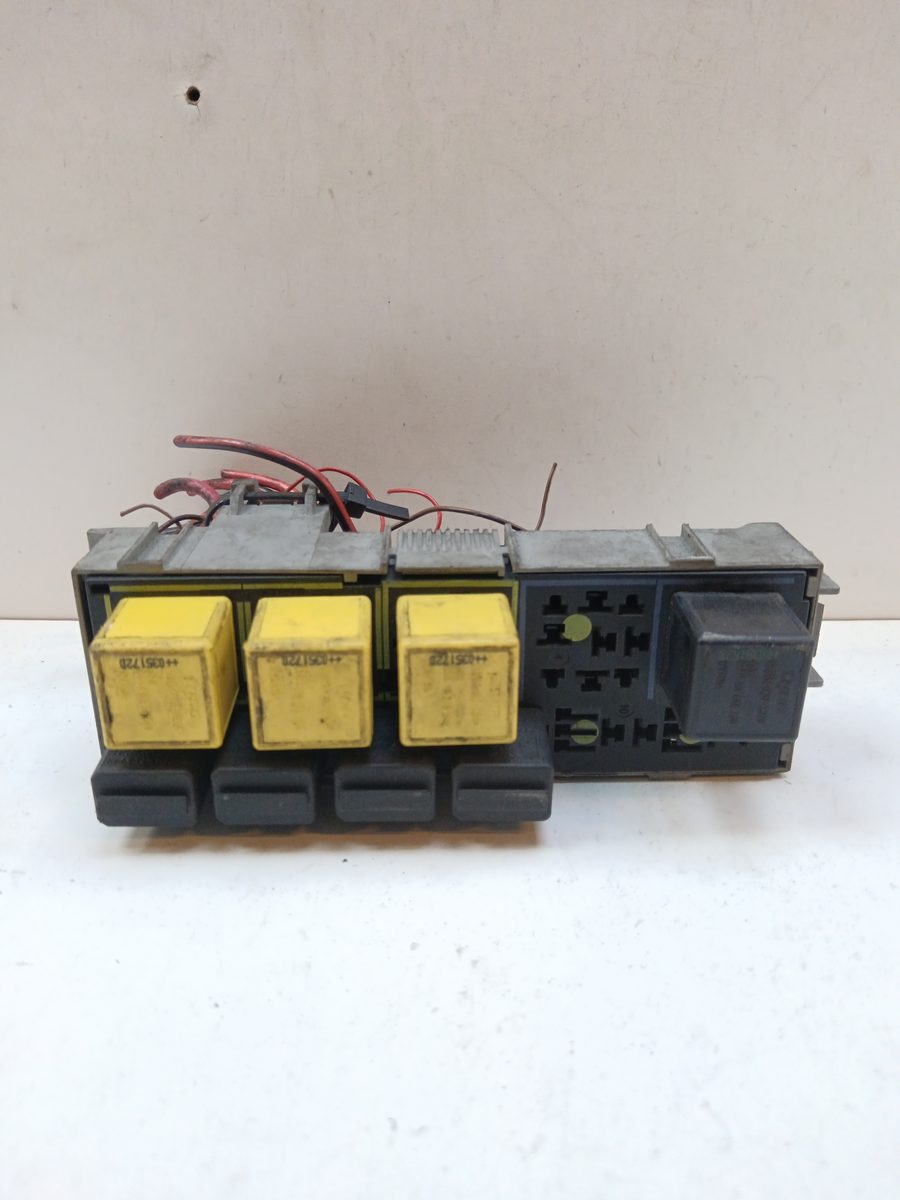 Caja Reles / Fusibles Chevrolet Corsa 2 2000-2003 PA6GB20GF10