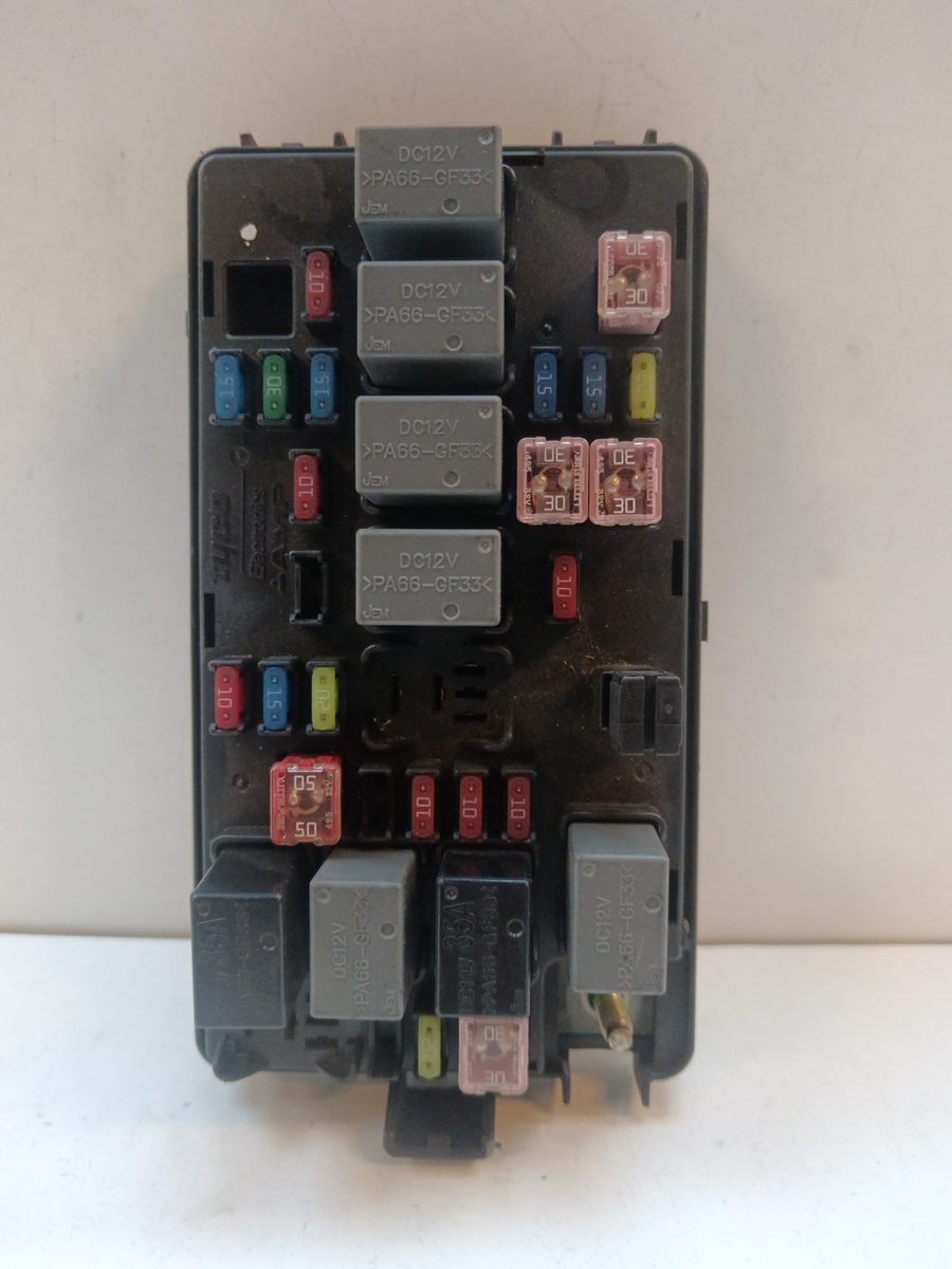 Caja Reles / Fusibles Chevrolet Matiz 2005-2005 City 0.8L 38kW 96427971
