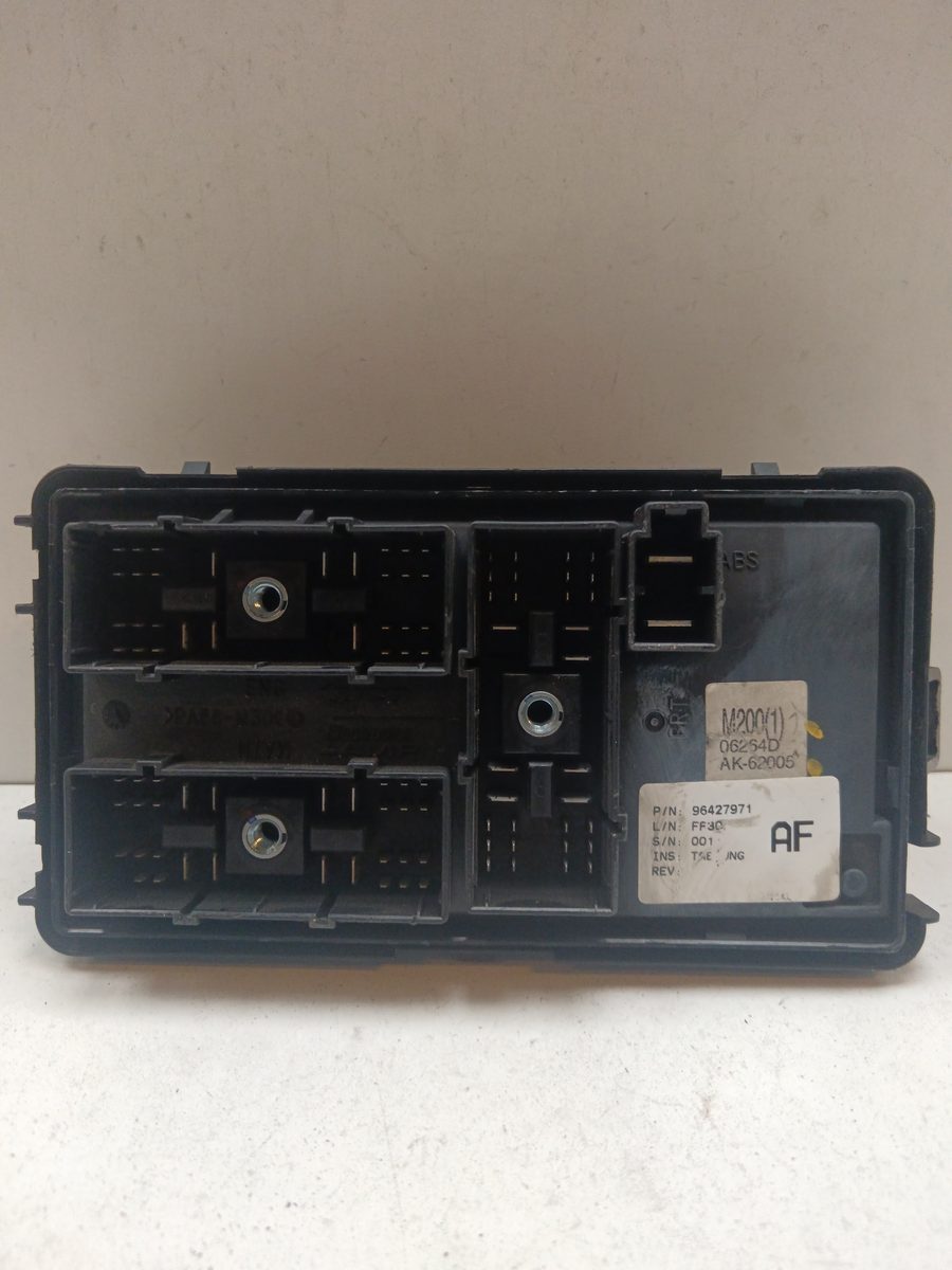 Caja Reles / Fusibles Chevrolet Matiz 2005-2005 City 0.8L 38kW 96427971