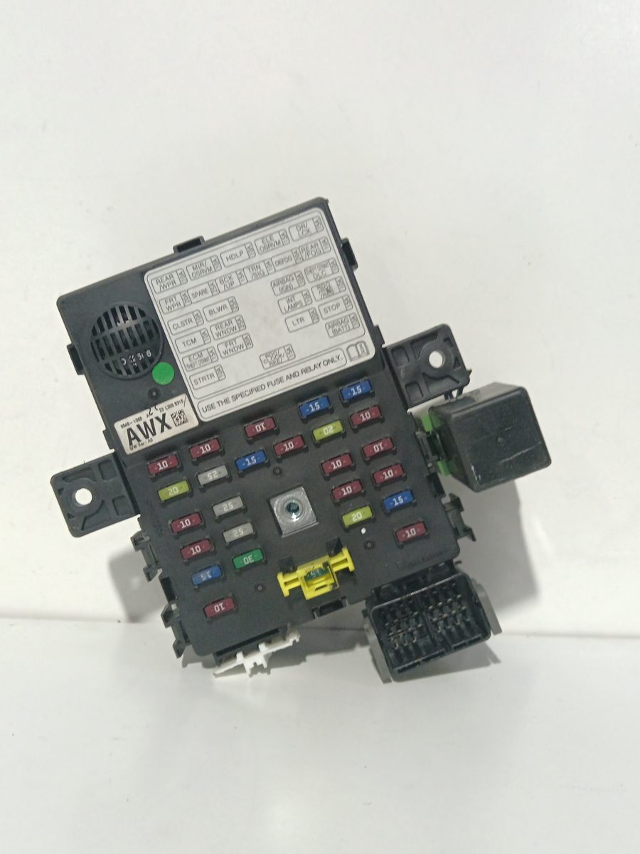 Caja Reles / Fusibles Chevrolet Spark 2009-2016 Basis 1.0L 50kW 95481065