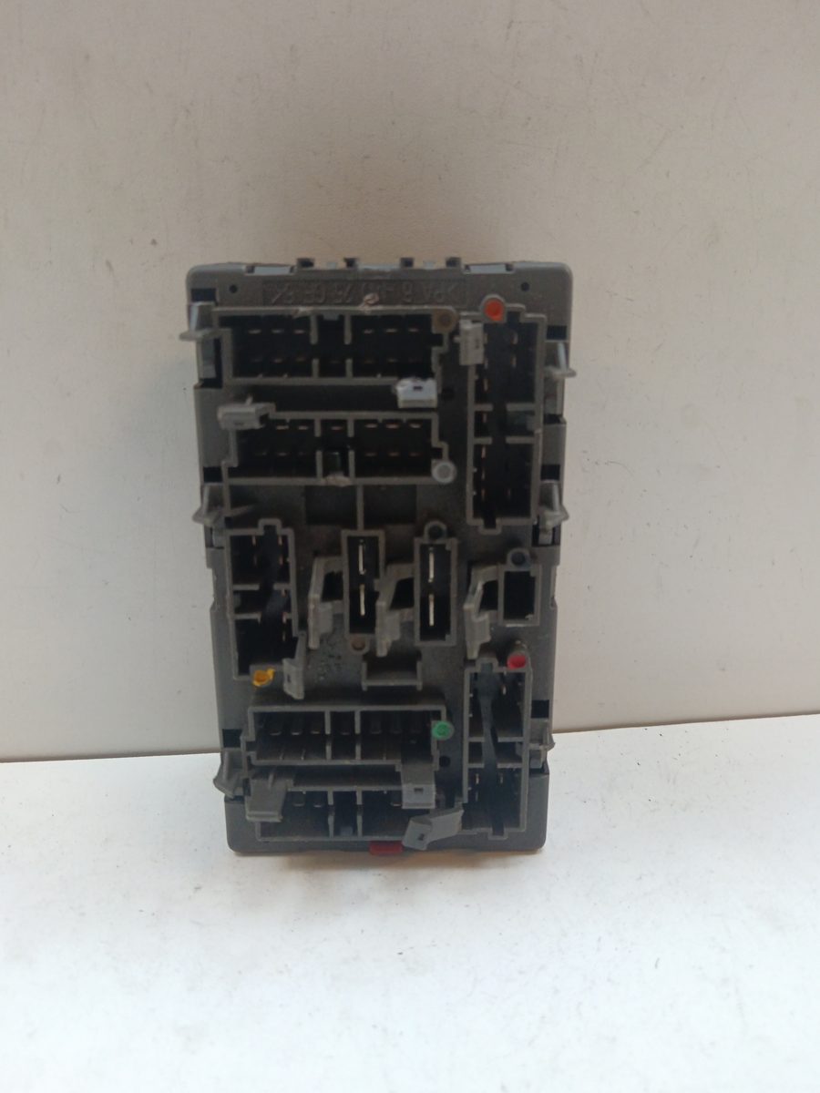 Caja Reles / Fusibles Citroën Xsara Berlina 1997-2005 1.9D Tonic 1.9L 51kW 95685911800