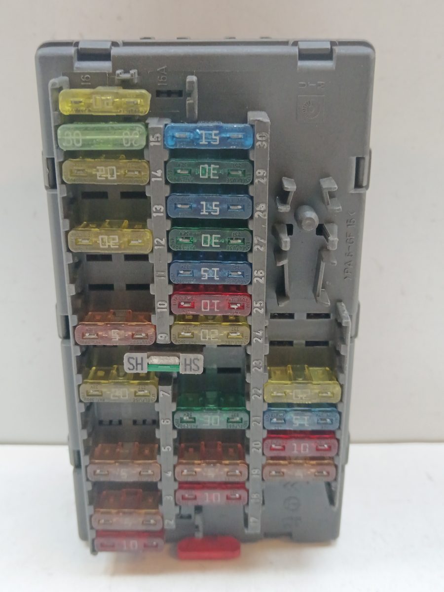 Caja Reles / Fusibles Citroën Xsara Coupe 1997-2005 2.0 HDi VTS (66kW) 9637687480