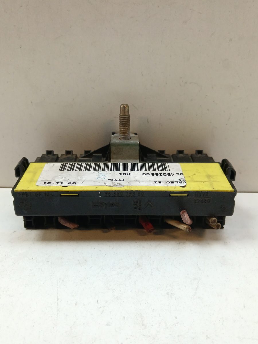 Caja Reles / Fusibles Citroën Xsara Picasso 1999-2011 1.6 HDi 90 Exclusive 9636079380