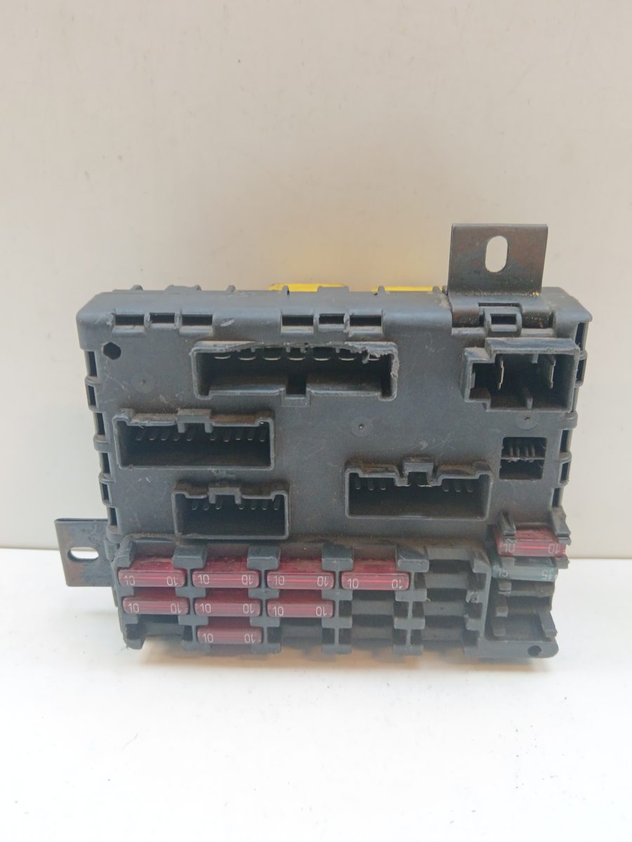 Caja Reles / Fusibles Fiat Brava (182) 1995-2002 TD 75 S 1.9L 55kW 46443390A223