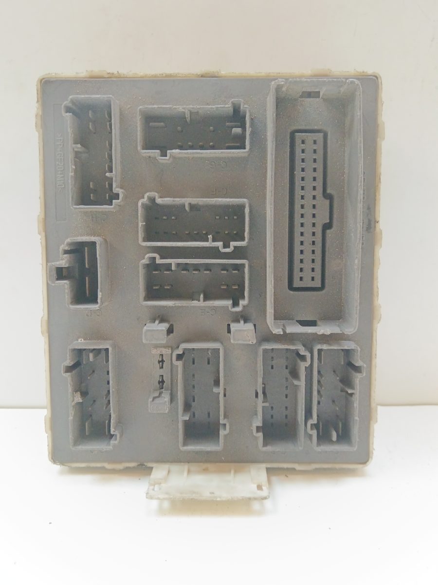 Caja Reles / Fusibles Ford Focus Berlina (CAK) 1998-2004 Ambiente 1.8L 66kW 518783303