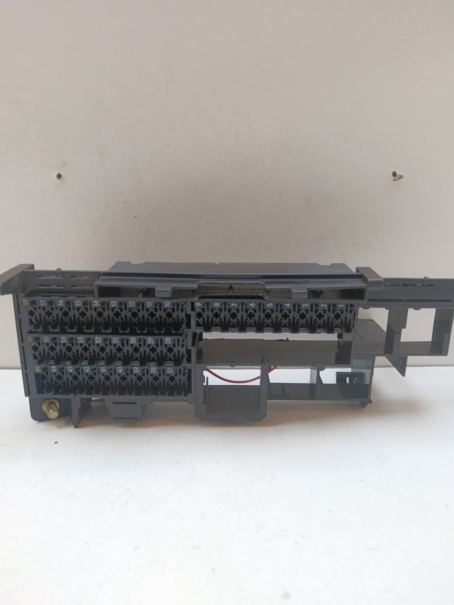 Caja Reles / Fusibles Mercedes-Benz Clase A (W168) 1997-2004 160 (168.033) A1685450240