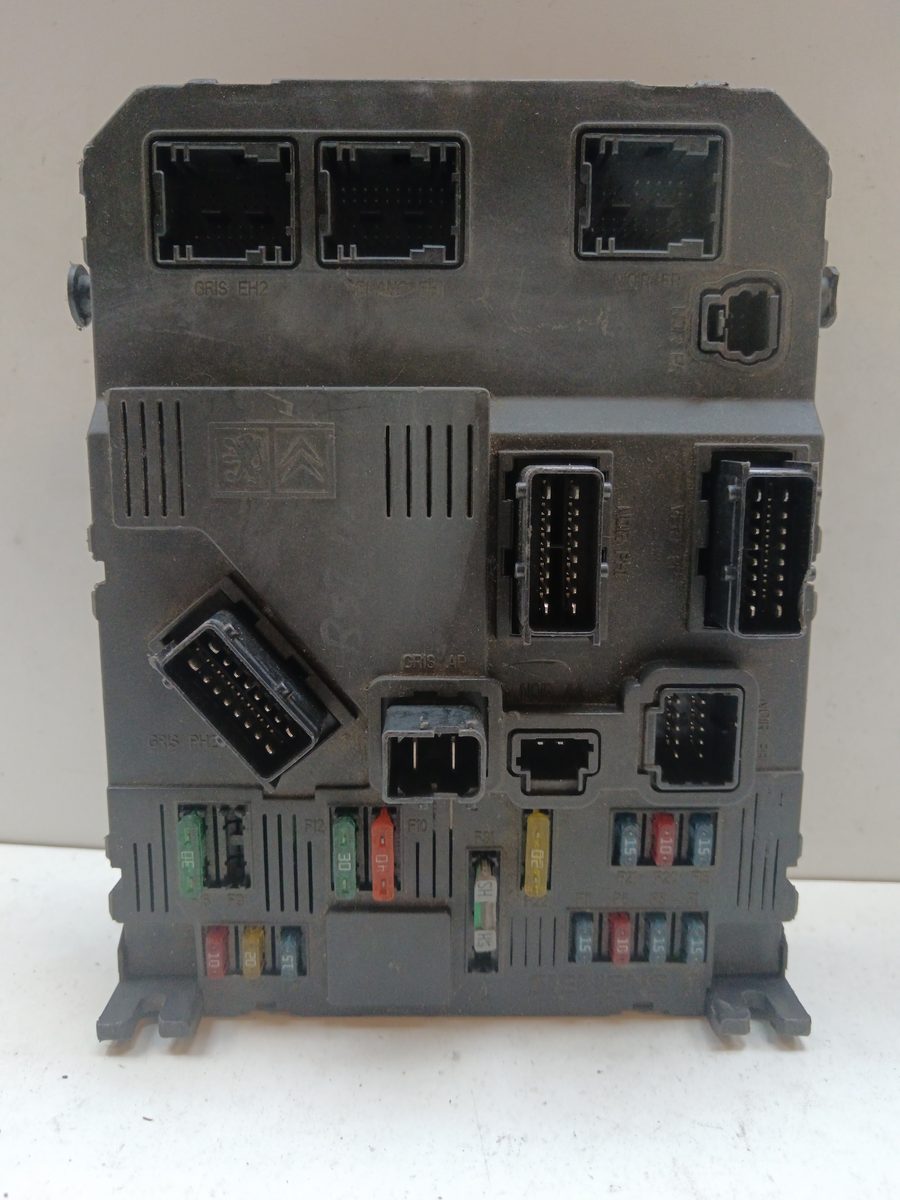 Caja Reles / Fusibles / Modulo Bsi Citroën C3 1995-2010 1.4 HDi 1.4L 50kW 9650585780
