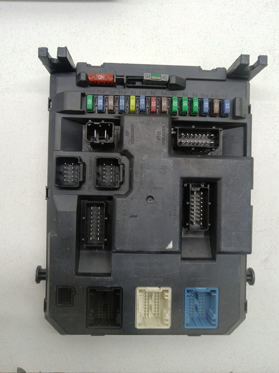 Caja Reles / Fusibles / Modulo Bsi Citroën C3 2009-2017 1.6 16V HDi 1.6L 66kW 9666952280