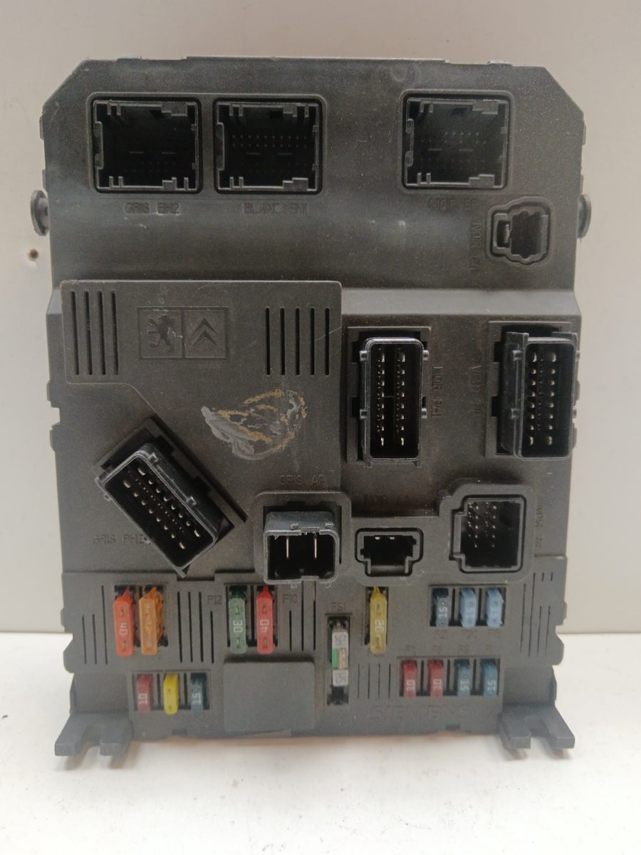 Caja Reles / Fusibles / Modulo Bsi Citroën C3 1995-2010 1.4 HDi Exclusive S11802320