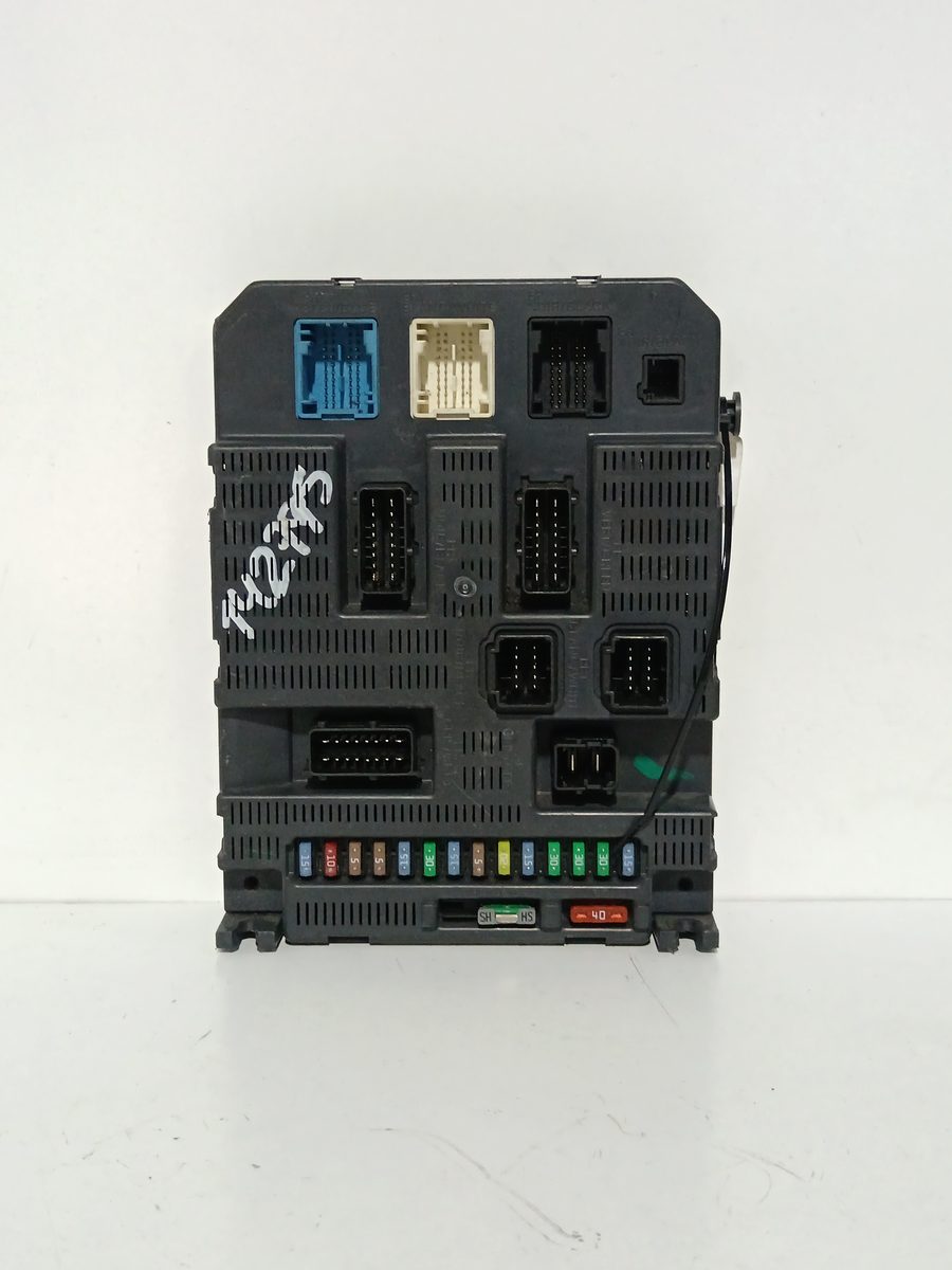Caja Reles / Fusibles / Modulo Bsi Citroën C4 Berlina 2004-2011 1.6 16V HDi FAP 9663798480