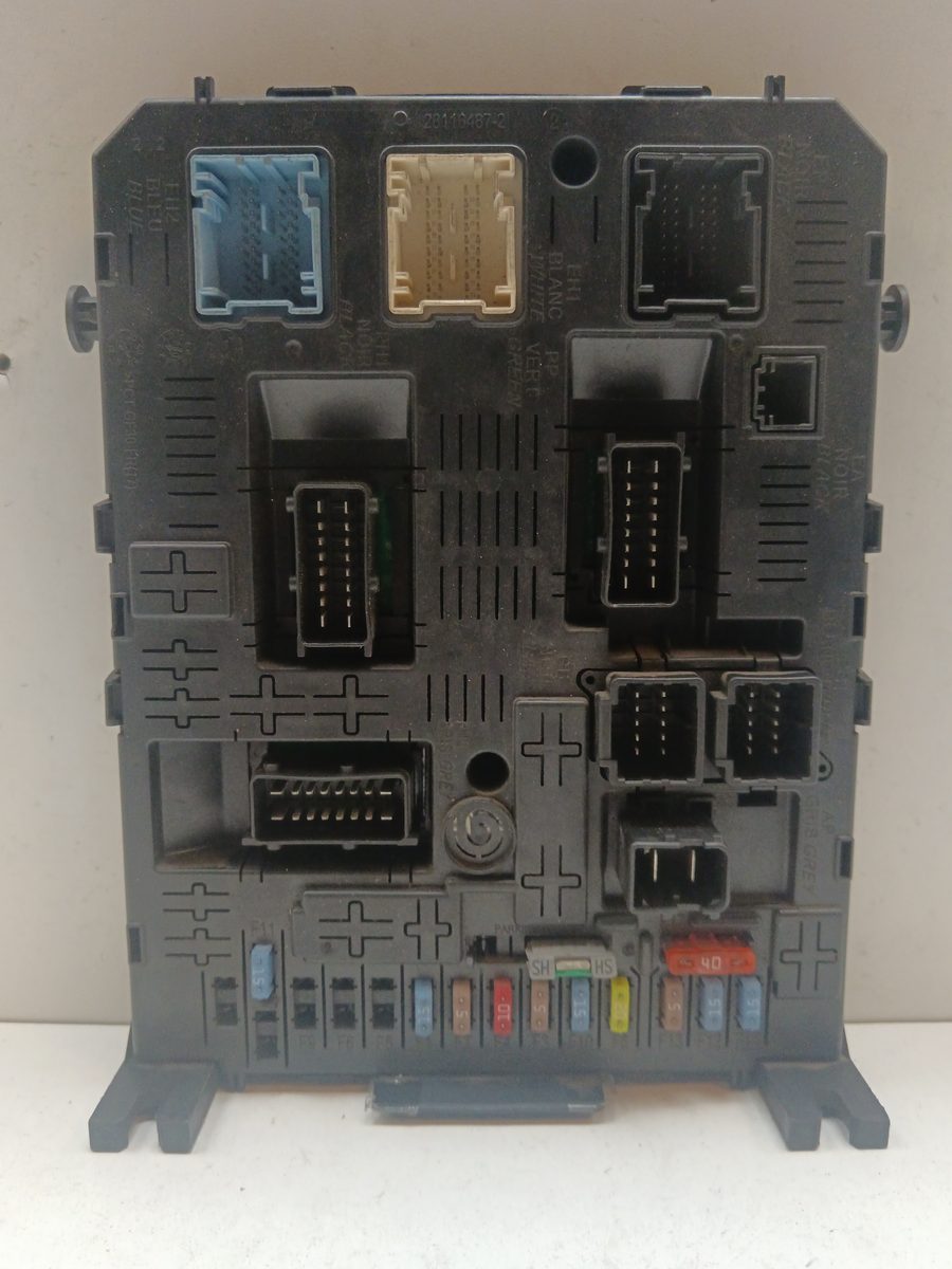 Caja Reles / Fusibles / Modulo Bsi Citroën C4 Berlina 2004-2011 Collection 966405878002