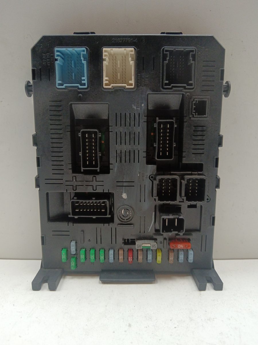 Caja Reles / Fusibles / Modulo Bsi Citroën C5 Berlina 2001-2004 2.0 HDi Magic 9663510580