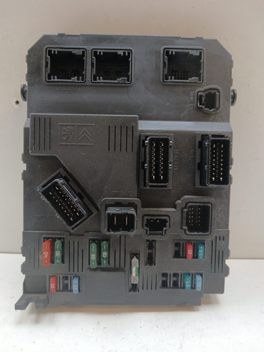 Caja Reles / Fusibles / Modulo Bsi Citroën Xsara Picasso 1999-2011 9653667580