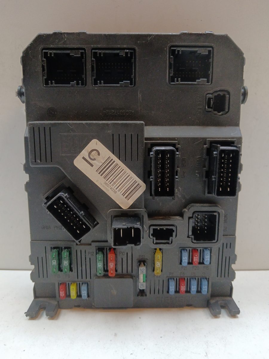 Caja Reles / Fusibles / Modulo Bsi Citroën Xsara Picasso 1999-2011 9657999780