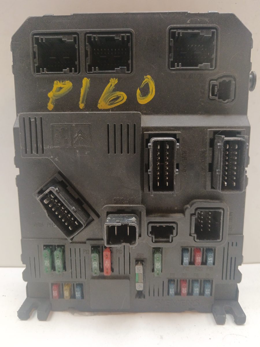 Caja Reles / Fusibles / Modulo Bsi Peugeot 206 Berlina 1998-2010 XS 2.0L 66kW 9646777380