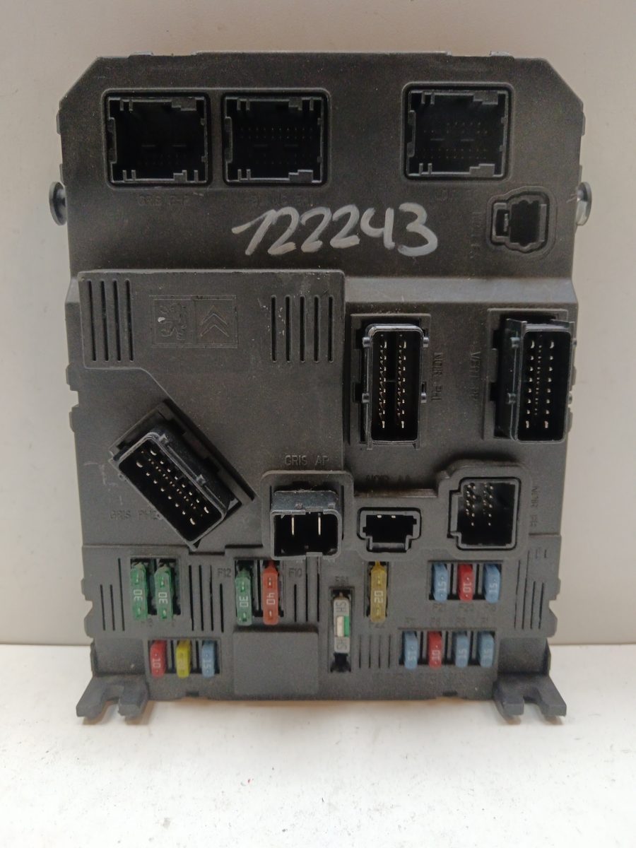 Caja Reles / Fusibles / Modulo Bsi Peugeot 206 Berlina 1998-2010 X-Line 9652474780
