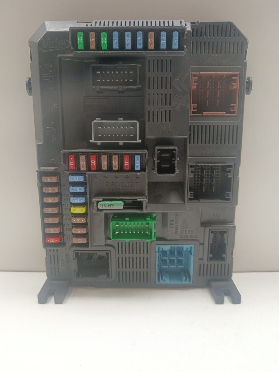 Caja Reles / Fusibles / Modulo Bsi Peugeot 208 2012-2019 Access 1.6L 55kW 9807532080