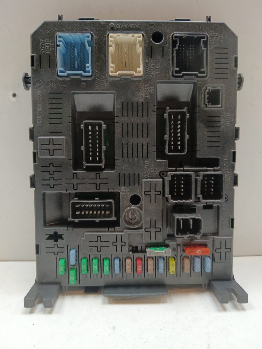 Caja Reles / Fusibles / Modulo Bsi Peugeot 308 2007-2013 1.6 HDi FAP 966405918002