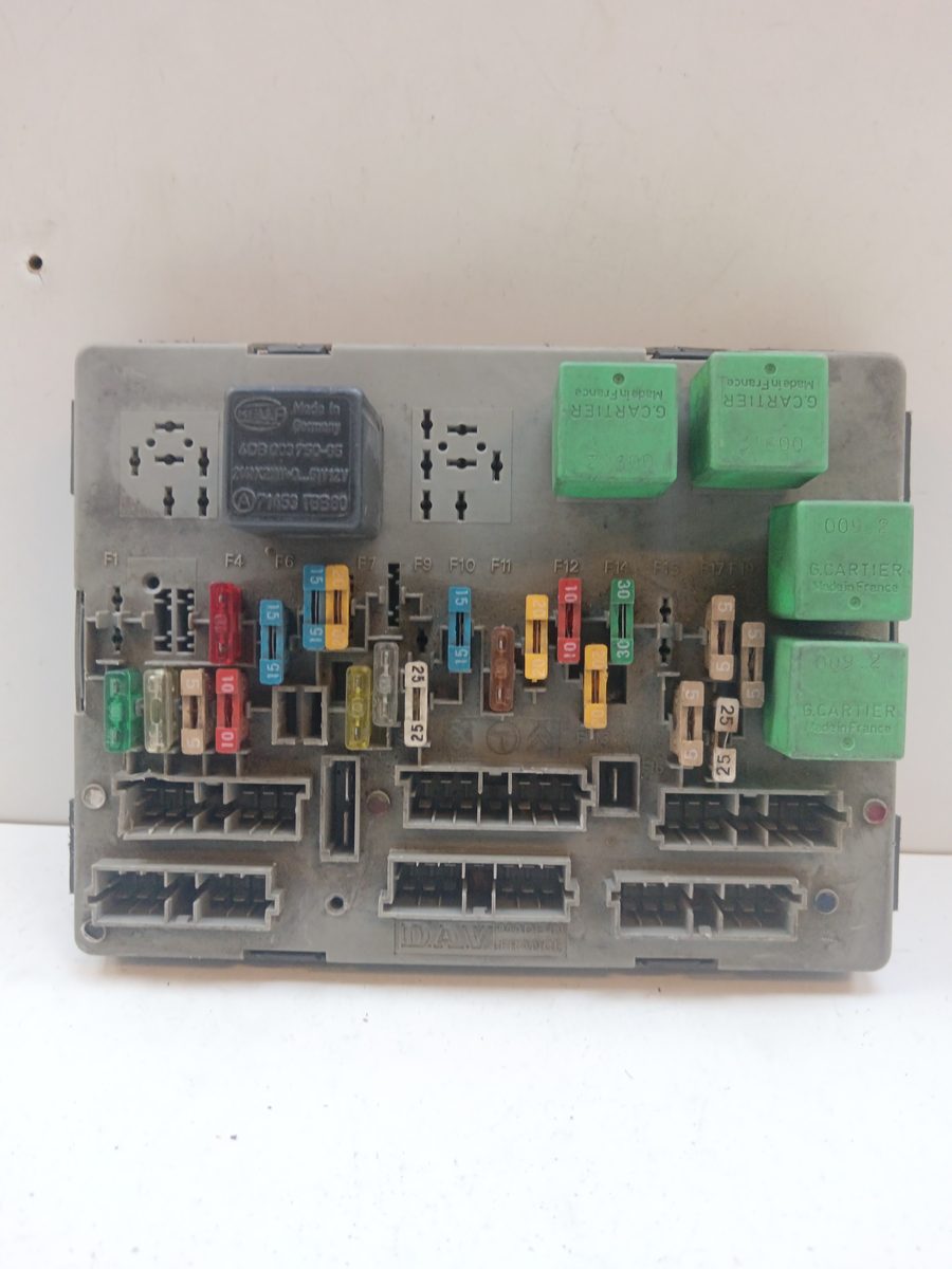 Caja Reles / Fusibles / Modulo Bsi Peugeot 405 Berlina 1987-1996