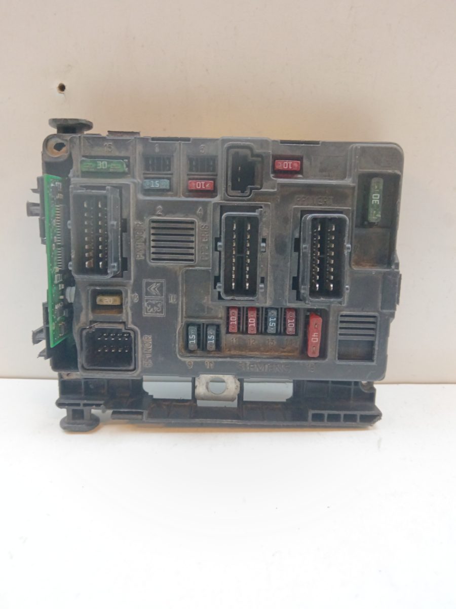 Caja Reles / Fusibles / Modulo Bsm Peugeot 306 Berlina 4 Puertas (S1) 1994-1997 SIEMENS