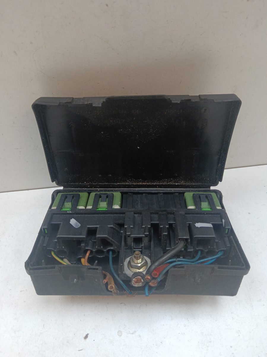 Caja Reles / Fusibles Peugeot 206 Cc 2001-2007 CC 1.6L 80kW 9632229480